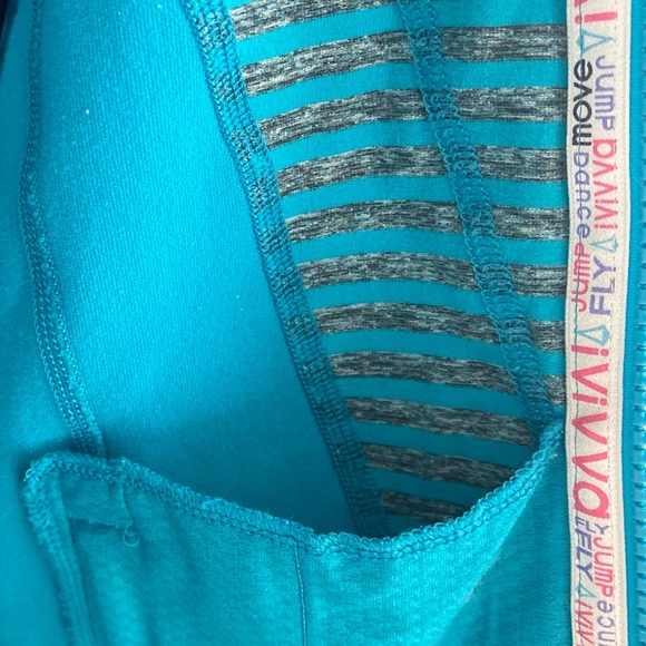 Ivivva Girls size 8 zippie - Picture 4 of 5